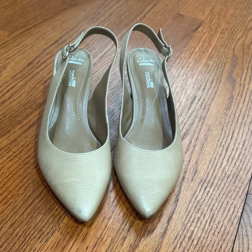 Clarks heels sexy nude sling back heels with buckles sz 7.5M